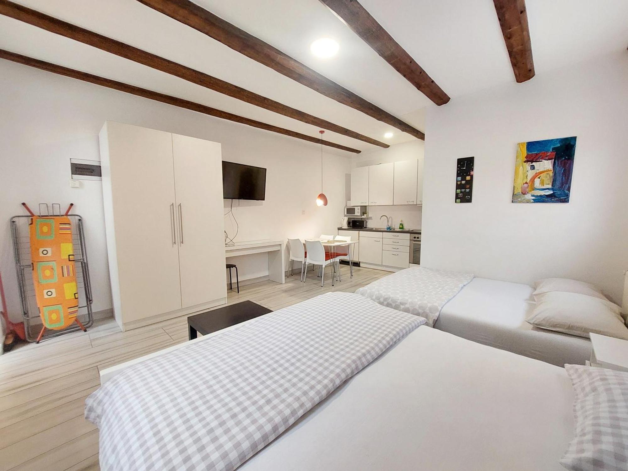 Home Away From Home - Apartment Ilica Zagreb Luaran gambar